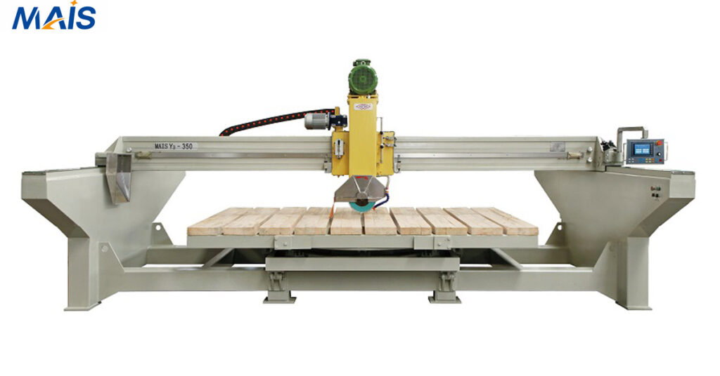 integrated automatic bridge saw